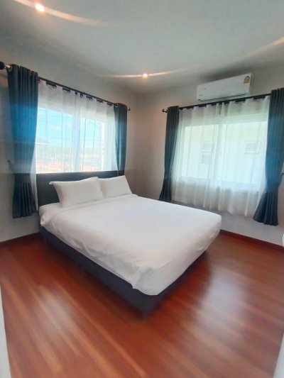 12R0527 Pool villa ให้เช่า 4 ห้องนอน 3 ห้องน้ำ ราคา 90,000/เดือน โซนถลาง