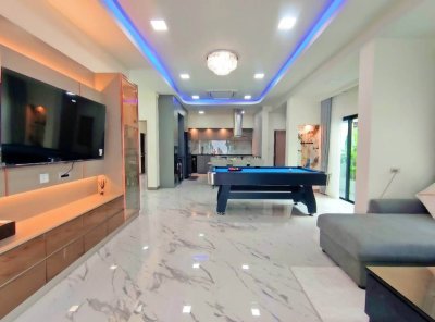 12R0531 ให้เช่า pool villa 3 ห้องนอน 5 ห้องน้ำ ราคา 90,000/เดือน โซนถลาง