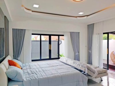 12R0531 ให้เช่า pool villa 3 ห้องนอน 5 ห้องน้ำ ราคา 90,000/เดือน โซนถลาง