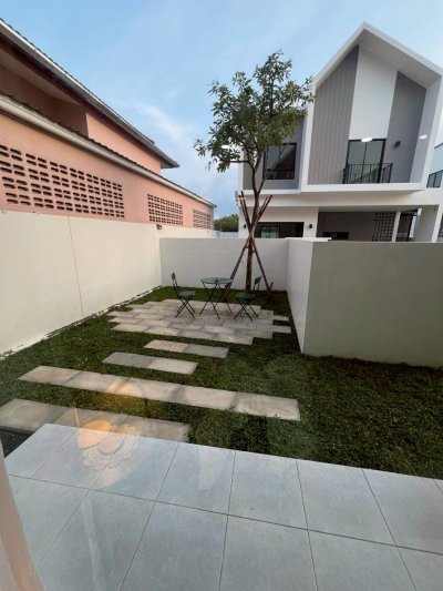 12R0536 ให้เช่าบ้านแฝดสองชั้น 3 ห้องนอน 2 ห้องน้ำ ราคา 35,000/เดือน โซนถลาง