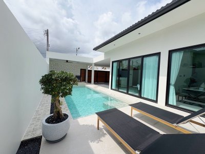 12R0537 Pool villa for rent 3 bedroom 3 bathroom 120,000/month at thalang