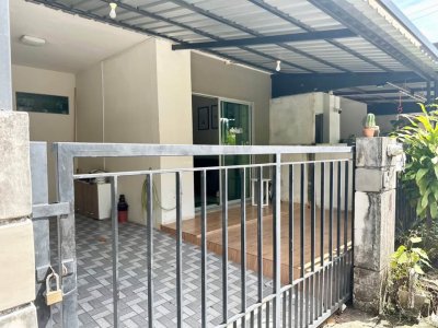 12R0538 ให้เช่าบ้านแฝดสองชั้น 3 ห้องนอน 2 ห้องน้ำ ราคา 18,500/เดือน โซนถลาง