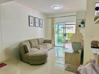 12R0538 ให้เช่าบ้านแฝดสองชั้น 3 ห้องนอน 2 ห้องน้ำ ราคา 18,500/เดือน โซนถลาง