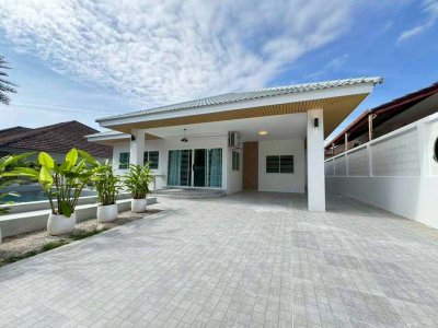 12R0540 Pool villa for rent 3 bedroom 2 bathroom 70,000/month at thalang