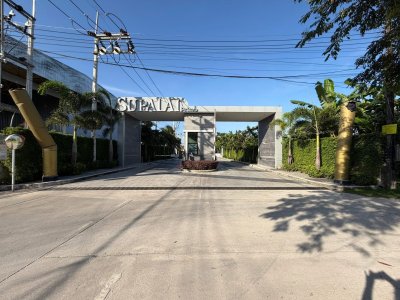 12R0543 ให้เช่าบ้านแฝดสองชั้น 3 ห้องนอน 3 ห้องน้ำ ราคา 35,000/เดือน โซนถลาง