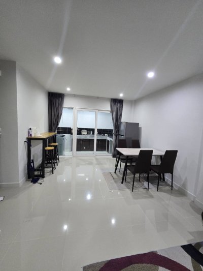 12R0544 ให้เช่าบ้านแฝดสองชั้น 3 ห้องนอน 2 ห้องน้ำ ราคา 25,000/เดือน โซนถลาง