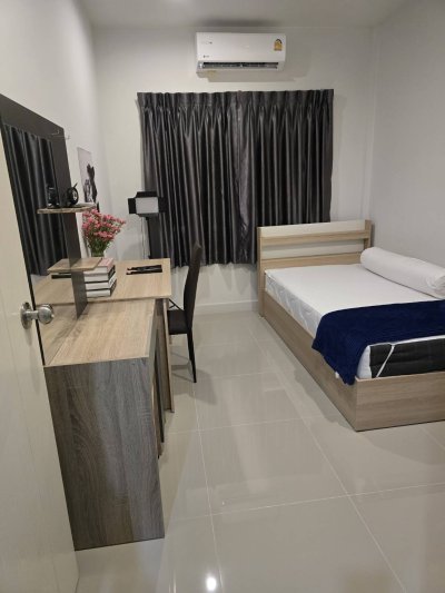 12R0544 ให้เช่าบ้านแฝดสองชั้น 3 ห้องนอน 2 ห้องน้ำ ราคา 25,000/เดือน โซนถลาง