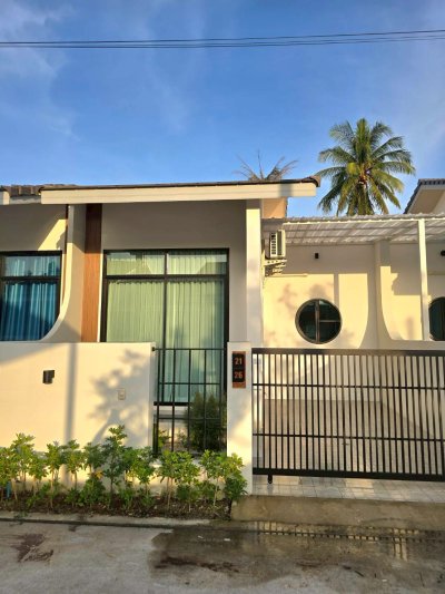 12R0548 ให้เช่าบ้านแฝดชั้นเดียว 2 ห้องนอน 2 ห้องน้ำ ราคา 30,000/เดือน โซนถลาง