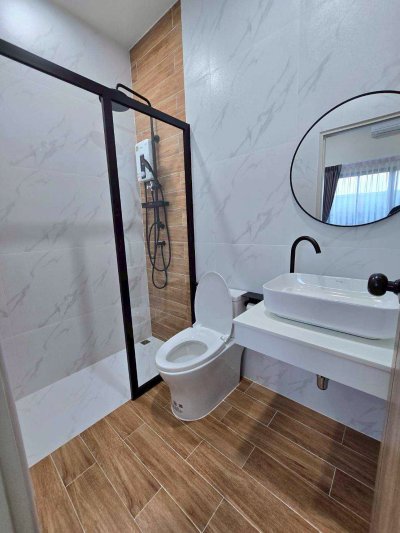 12R0548 ให้เช่าบ้านแฝดชั้นเดียว 2 ห้องนอน 2 ห้องน้ำ ราคา 30,000/เดือน โซนถลาง