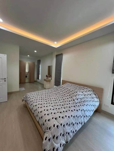 12R0550 This house for rent 4 bedroom 3 bathroom 45,000/month at thalang