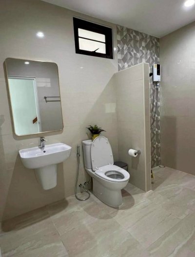 12R0550 This house for rent 4 bedroom 3 bathroom 45,000/month at thalang