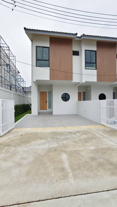 12R0559 This house for rent 3 bedroom 3 bathroom 48,000/month at thalang