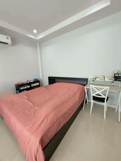 12R0563 This house for rent 4 bedroom 3 bathroom 55,000/month at thalang