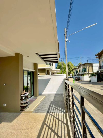12R0563 This house for rent 4 bedroom 3 bathroom 55,000/month at thalang