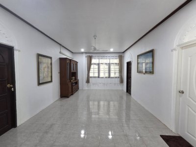 12R0567 This house for rent 3 bedroom 2 bathroom 55,000/month at thalang