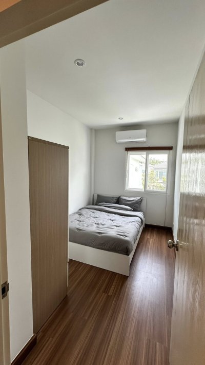 12R0572 ให้เช่าบ้านแฝดสองชั้น 3 ห้องนอน 3 ห้องน้ำ ราคา 38,000/เดือน โซนถลาง