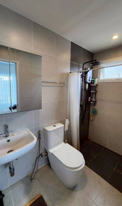 12R0577 ให้เช่าบ้านแฝดสองชั้น 3 ห้องนอน 3 ห้องน้ำ ราคา 38,000/เดือน โซนถลาง