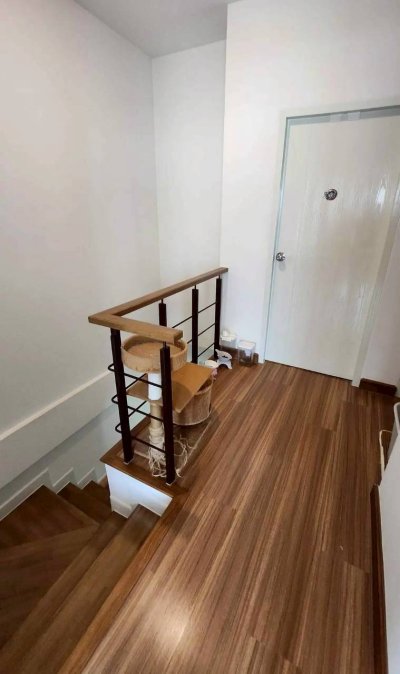 12R0577 ให้เช่าบ้านแฝดสองชั้น 3 ห้องนอน 3 ห้องน้ำ ราคา 38,000/เดือน โซนถลาง