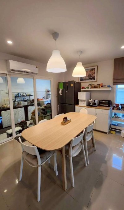 12R0577 ให้เช่าบ้านแฝดสองชั้น 3 ห้องนอน 3 ห้องน้ำ ราคา 38,000/เดือน โซนถลาง