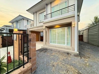 12R0579 ให้เช่าบ้านเดี่ยวสองชั้น 3 ห้องนอน 2 ห้องน้ำ ราคา 38,000/เดือน โซนถลาง