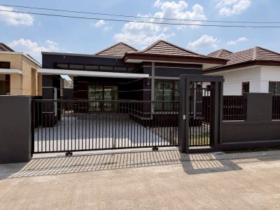 12R0597 This house for rent 3 bedroom 2 bathroom 35,000/month at thalang