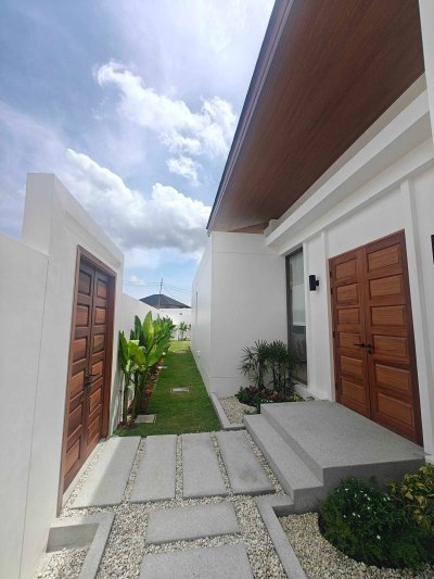 12R0615 ให้เช่า pool villa 3 ห้องนอน 3 ห้องน้ำ ราคา 180,000/เดือน โซนถลาง