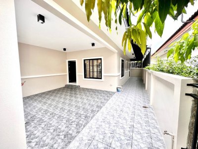 12S0089 This house for sale 3,490,000 bath 3 bedrooms 2 bathrooms location at thalang