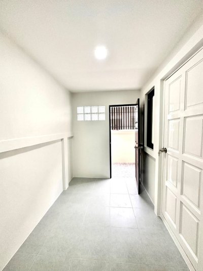 12S0089 This house for sale 3,490,000 bath 3 bedrooms 2 bathrooms location at thalang