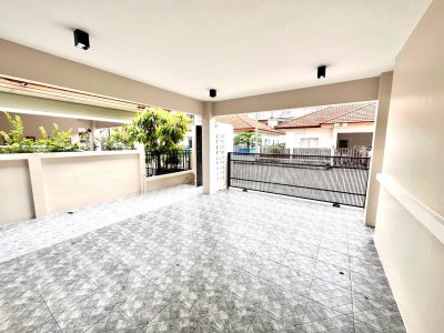 12S0089 This house for sale 3,490,000 bath 3 bedrooms 2 bathrooms location at thalang