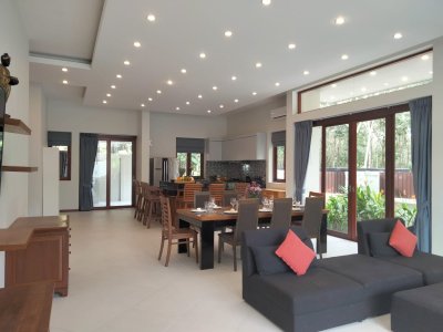 12S0100 Pool villa for sale 15,500,000 baht 3bedrooms 3bathrooms at thalang