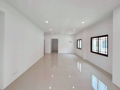 12S0139 This house for sale 4,390,000 baht 3 bedroom 2 bathroom located at thalang