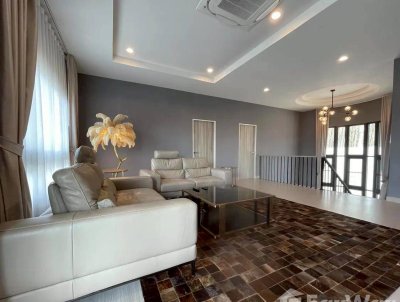 12S0142 ขายบ้านเดี่ยวสองชั้น ราคา 12,700,000 บาท 4 ห้องนอน 6 ห้องน้ำ โซนถลาง