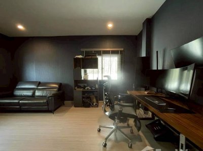 12S0142 ขายบ้านเดี่ยวสองชั้น ราคา 12,700,000 บาท 4 ห้องนอน 6 ห้องน้ำ โซนถลาง