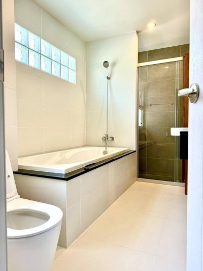 12S0145 This house for rent 9,900,000 baht 4 bedroom 3 bathroom at thalang