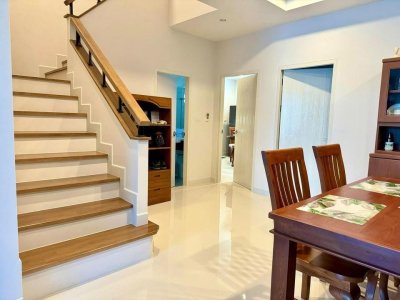 12S0145 This house for rent 9,900,000 baht 4 bedroom 3 bathroom at thalang