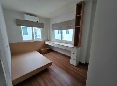12S0146 This house for rent 6,600,000 baht 3 bedroom 3 bathroom at thalang