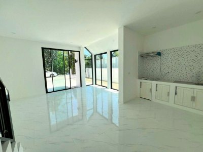 12S0153 ขายบ้านเดี่ยวสองชั้นราคา 3,790,000 บาท 3 ห้องนอน 2 ห้องน้ำ โซนถลาง 12S0153 ขายบ้านเดี่ยวสองชั้นราคา 3,790,000 บาท 3 ห้องนอน 2 ห้องน้ำ โซนถลาง