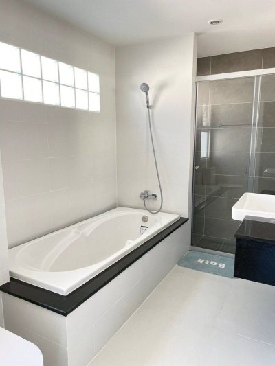 12S0163 This house for sale 9,450,000 baht 4 bedroom 3 bathroom at thalang