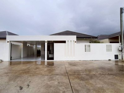 12S0164 This house for sale 5,990,000 baht 2 bedroom 3 bathroom at thalang