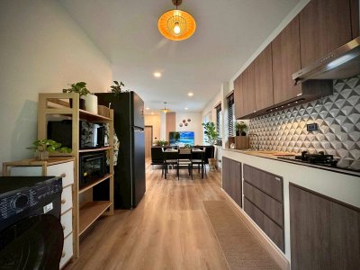 12S0166 ขายพูลวิลล่า ราคา 6,999,000 บาท 2 ห้องนอน 2 ห้องน้ำ โซนถลาง