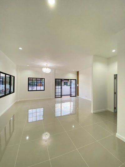 12S0174 This house for sale 4,799,000 baht 3 bedroom 2 bathroom at thalang