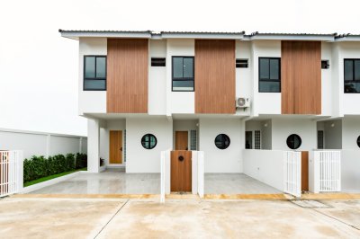 12S0178 ขายบ้านแฝดสองชั้น ราคา 3,490,000 บาท 3 ห้องนอน 3 ห้องน้ำ โซนถลาง