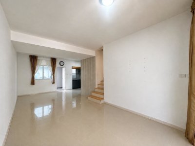 12S0202 ขายบ้านแฝดสองชั้น ราคา 2,850,000 บาท 3 ห้องนอน 2 ห้องน้ำ โซนถลาง