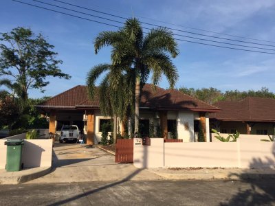 13R0012 This house for rent 3 bedroom 2 bathroom 40,000/month at paklok,thalang