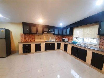 13R0058 this house for rent 3 bedroom 2 bathroom 30,000/month at paklok,thalang