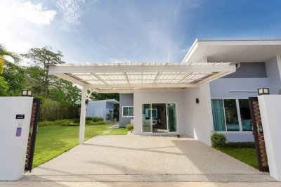 13R0100 Pool villa for rent 4 bedroom 4 bathroom 90,000/month at paklok,thalang