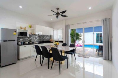 13R0100 Pool villa for rent 4 bedroom 4 bathroom 90,000/month at paklok,thalang