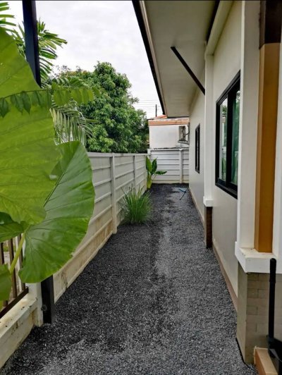 13R0117 House for rent 2 bedrooms 1 bathroom 13,000/month at paklok,thalang ready to move in.