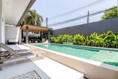 13R0160 ให้เช่า pool villa 3 ห้องนอน 4 ห้องน้ำ ราคา 120,000/เดือน โซนป่าคลอก,ถลาง