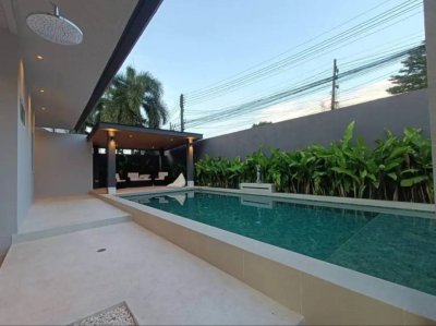 13R0160 Pool villa for rent 3 bedroom 4 bathroom 130,000/month at paklok,thalang